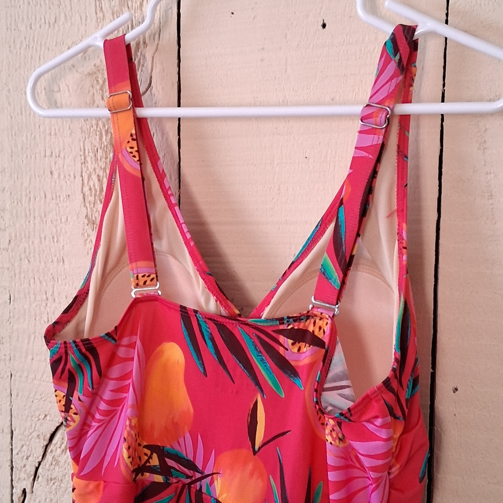 Vibrant Tropical Print One Piece Swimsuit - Picture 6 of 11